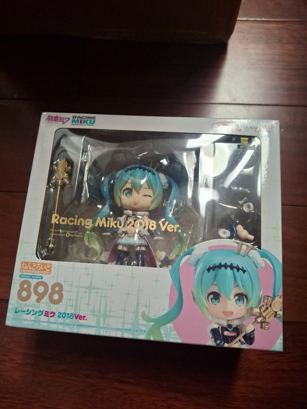 Good Smile Racing - Hatsune Miku - Nendoroid (#898) - Racing 2018 Ver